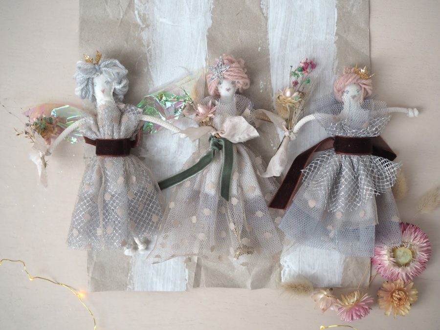 Hand made decorations - Lotts and Lots - Ultimate gift wrapping guide