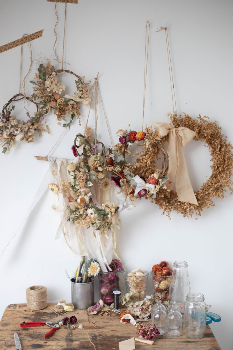 Dried_Flower_Wreath_workbench