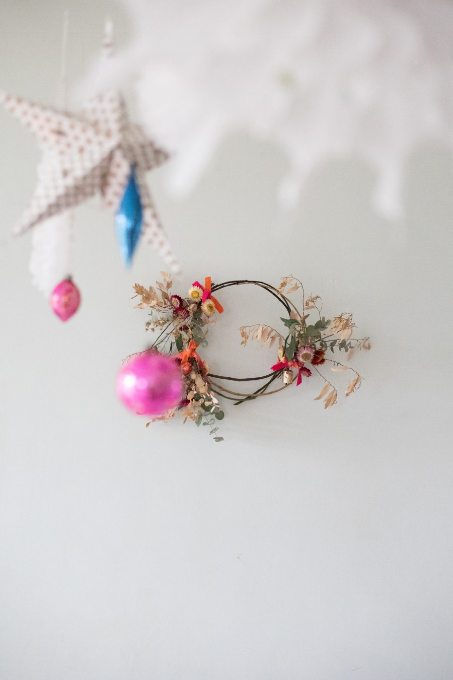 Christmas_wreath_decorations