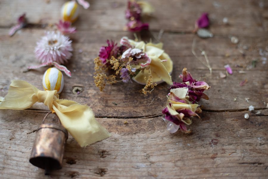 DIY hanging flower garlands