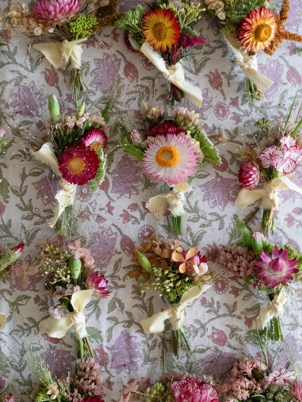 30 wedding buttonholes Leigh-on-Sea