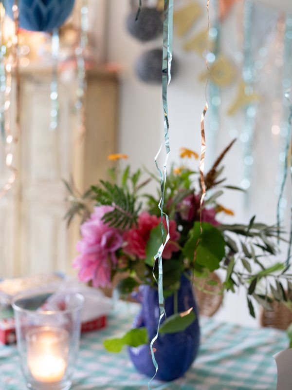 Party flowers - Quick ways to get Party ready with Talking Tables