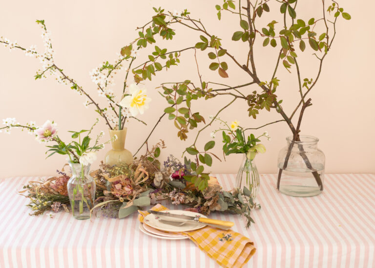 DIY : How to make floral garlands