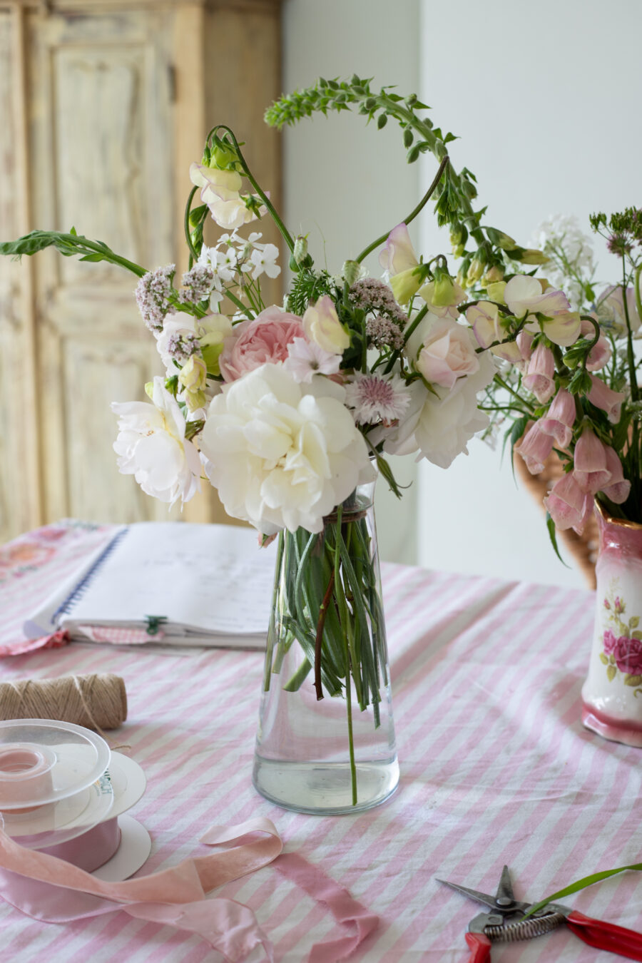 Best of the week wedding flowers. British grown wedding flowers. Leigh-on-Sea