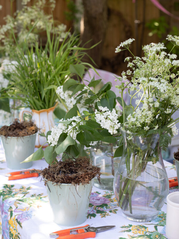 Hedgerow inspired table centrepiece workshop. Essex