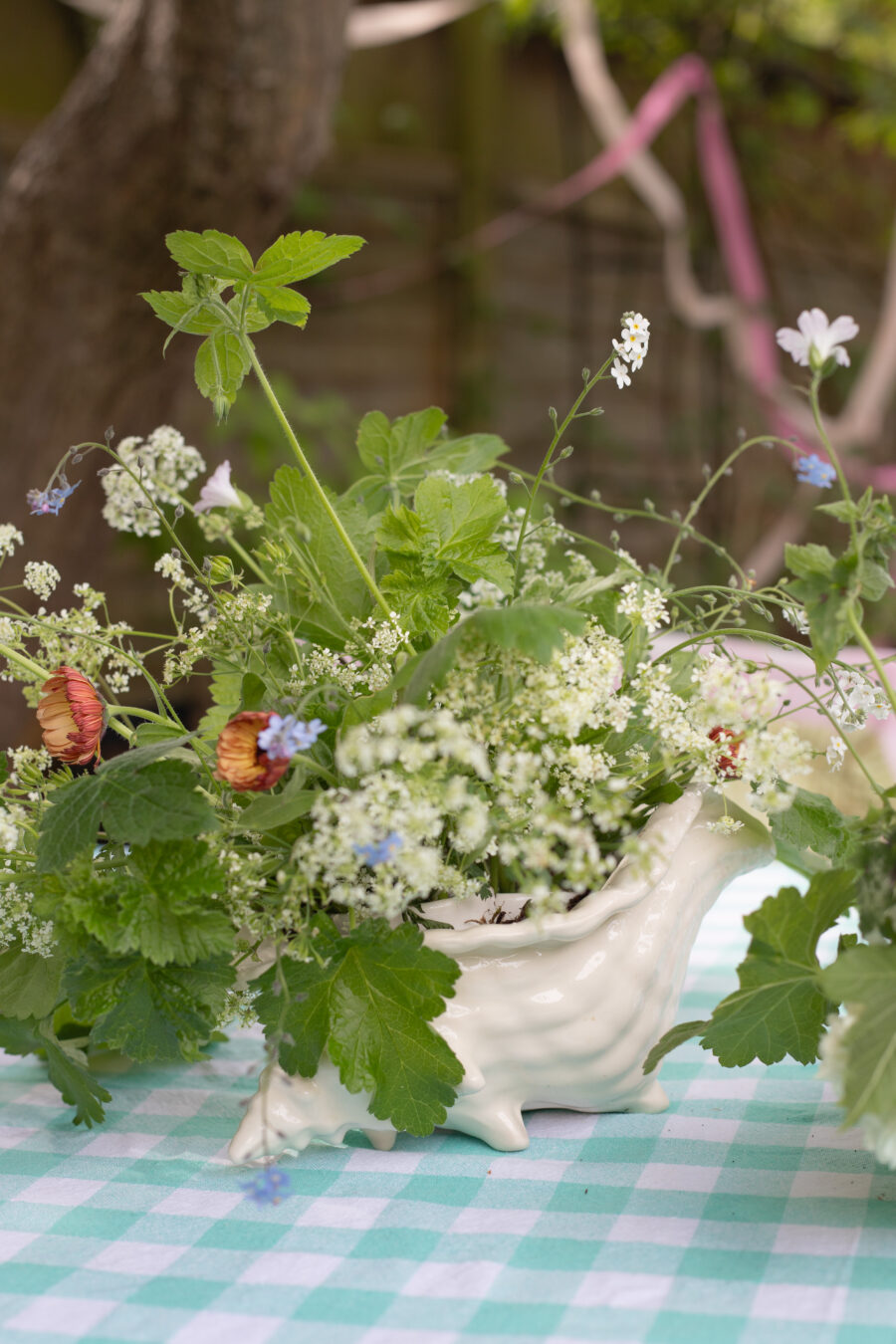 Sustainable spring floral arrangement workshop
