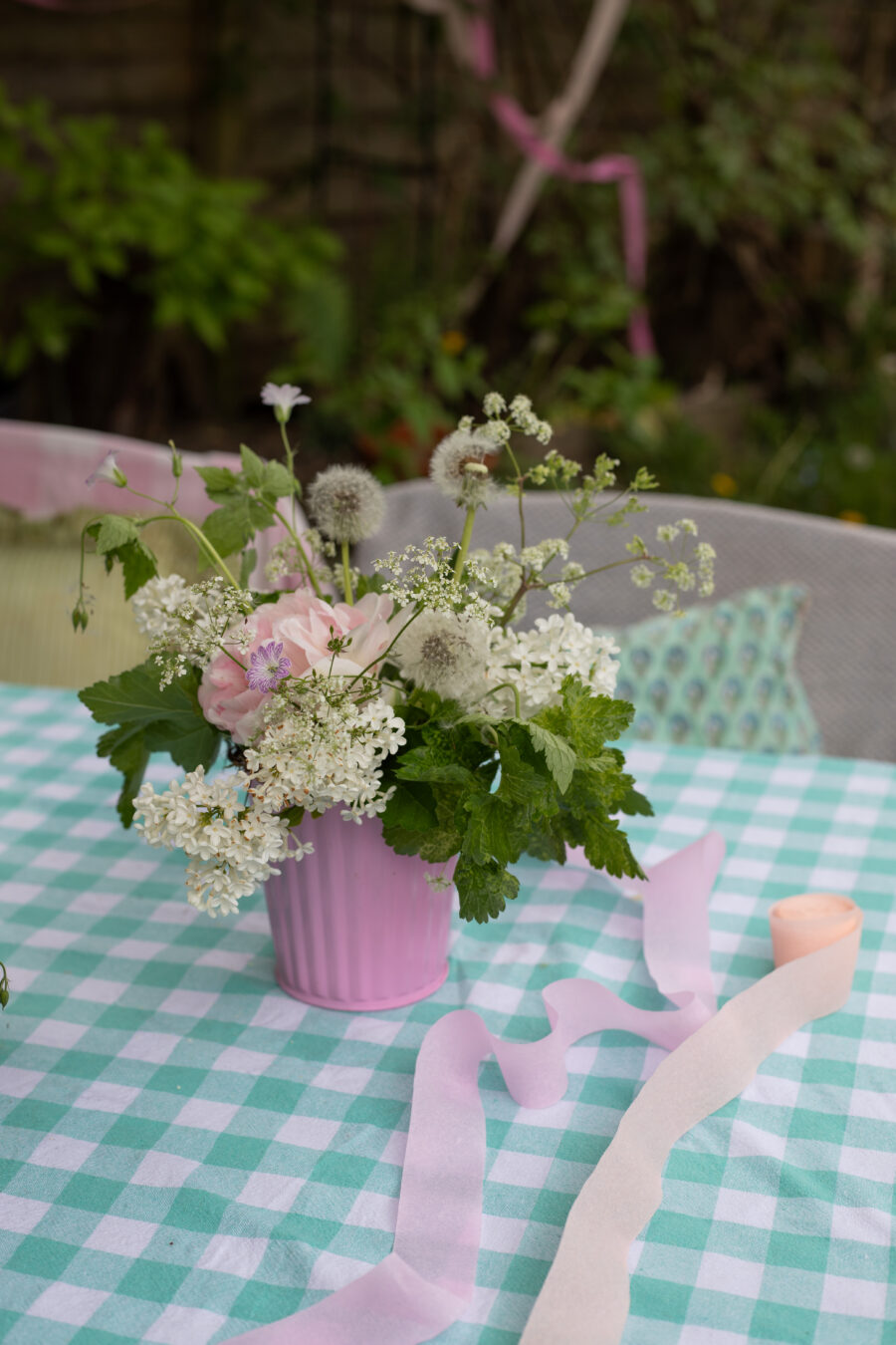 Sustainable spring floral arrangement workshop