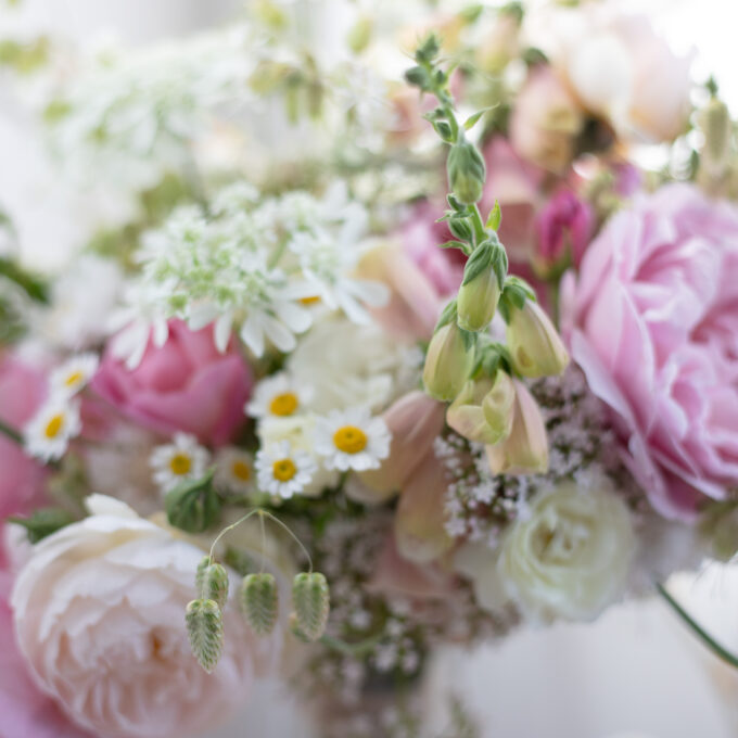 A romantic pink and white June Wedding. The Roslin Beach Hotel, June 2026