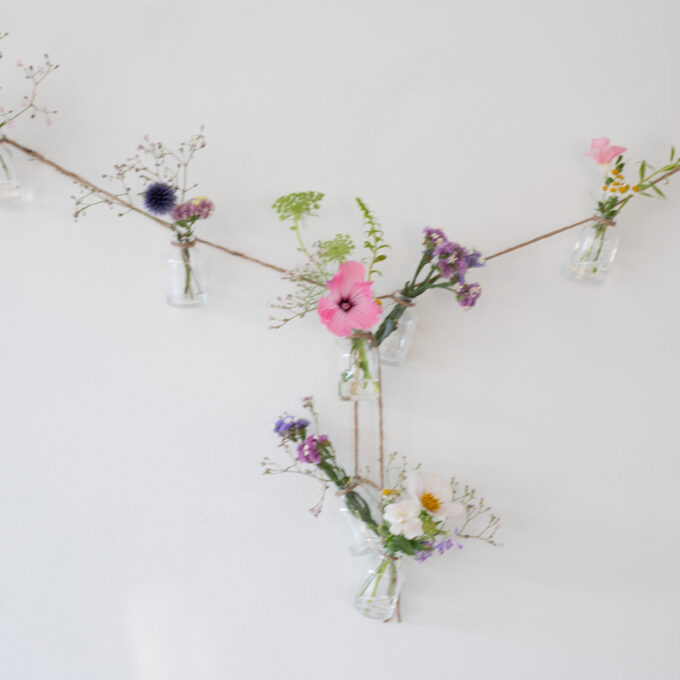 Simple summer floral garland