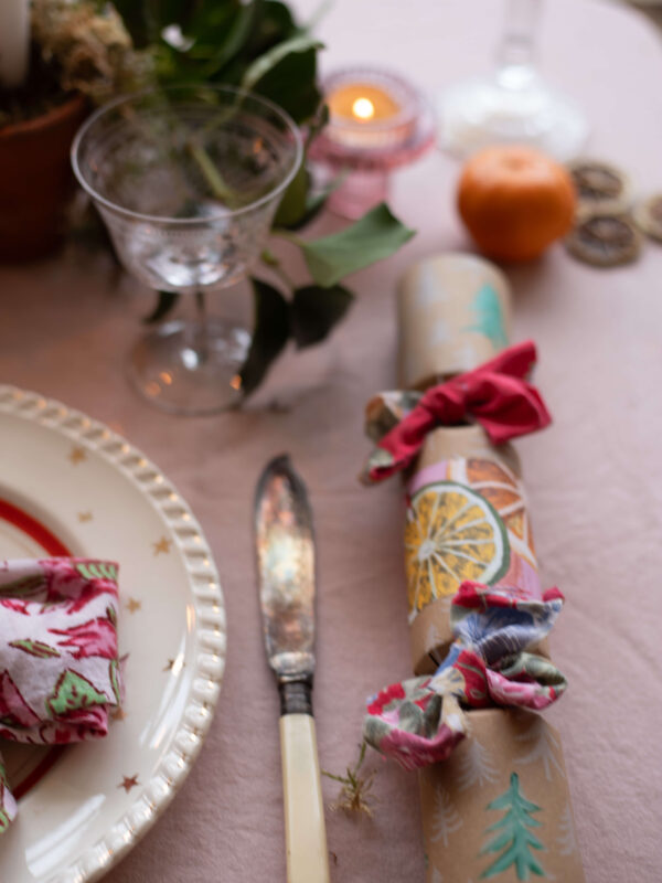 DIY - Decorated Christmas Crackers